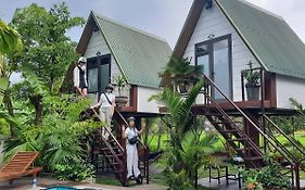 Bungalow avec 6 chambre(s) de 300 m² et 7 salle(s) de bains privée à Phong Nha
